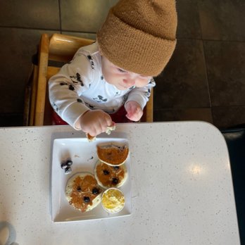 Browns Point Diner - They made my little girl mini pancakes - New American Near Me - Tacoma, Washington Browns Point Diner - They made my little girl mini pancakes - New American Near Me - Tacoma, Washington