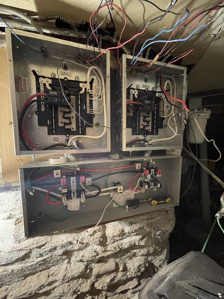 Slide of Roldan Electric & Plumbing Services