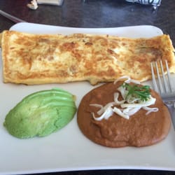Black Coffee - Omelette con carne, queso, y champiñóns