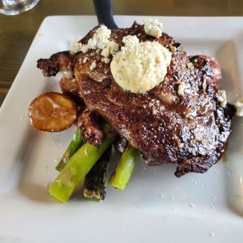 Hilltop Restaurant & Bar - Steak and red potatoes - Bars Near Me - Lockport, New York