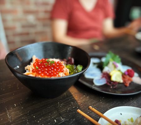 Hachiroku Shokudo & Sake Bar by null