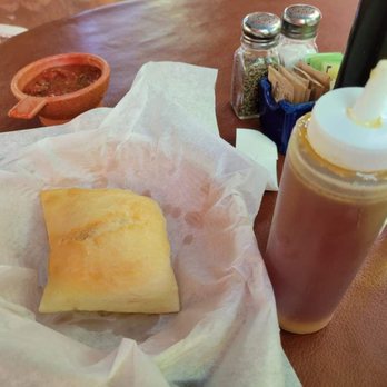 El Pinto - sopaipa was very good - New Mexican Cuisine Near Me - Albuquerque, New Mexico El Pinto - sopaipa was very good - New Mexican Cuisine Near Me - Albuquerque, New Mexico