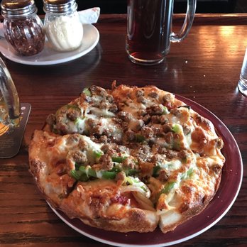 Creekside Pub & Brewery - Pizza with sausage green pepper and onion. Plus an amber beer. - Breweries Near Me - Regina, Saskatchewan