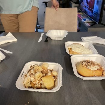 Cinnaholic - Desserts Near Me - Seattle, Washington Cinnaholic - Desserts Near Me - Seattle, Washington