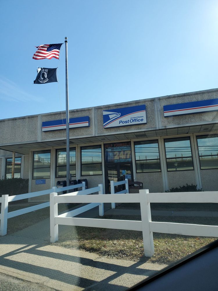 US POST OFFICE Updated September 2024 10 Reviews 65 E Hoffman Ave