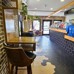Baldwin & Co. - Seating area