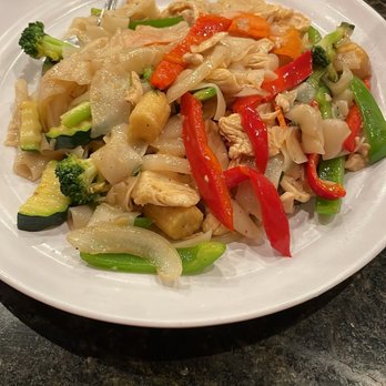 Thai Spices - Pad Kee Mow - Thai Near Me - Mesa, Arizona Thai Spices - Pad Kee Mow - Thai Near Me - Mesa, Arizona