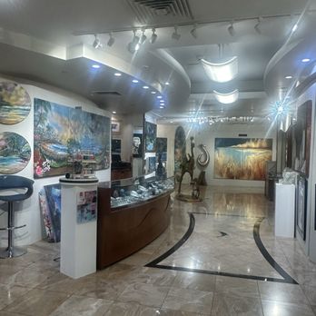 The Shops At Wailea - Inside an art store! - Shopping Centers Near Me - Wailea, Hawaii