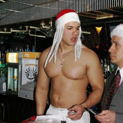 Friend's Tavern - Feliz Navidad Arturo