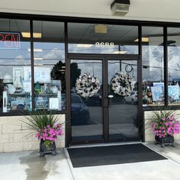 Exterior outside entrance of Frame 'N' Art - Virginia Beach, Virginia Exterior outside entrance of Frame 'N' Art - Virginia Beach, Virginia