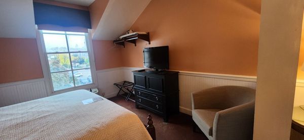 County Clare Irish Inn & Pub by null