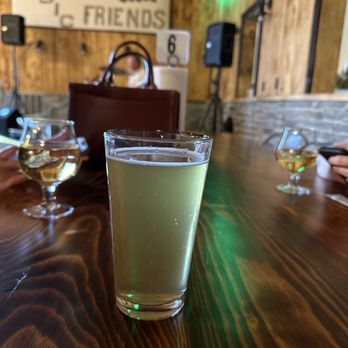 Back Road Brewing - Beer - Brewpubs Near Me - Milford, Pennsylvania