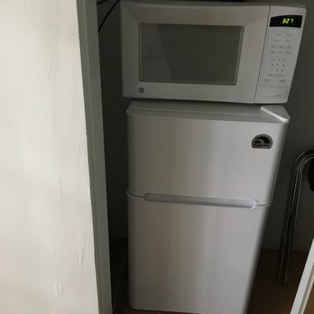 Palm Springs Rendezvous - Noisy fridge. - Hotels Near Me - Palm Springs, California Palm Springs Rendezvous - Noisy fridge. - Hotels Near Me - Palm Springs, California