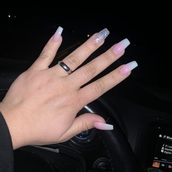 NT Nails - Ombré set - Nail Salons Near Me - Modesto, California