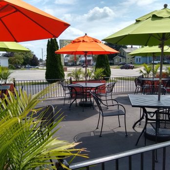 CR Juices - Vegan lunch stop on our fam' roadtrip for our vegan birthday girl. - Juice Bars & Smoothies Near Me - Fremont, Ohio