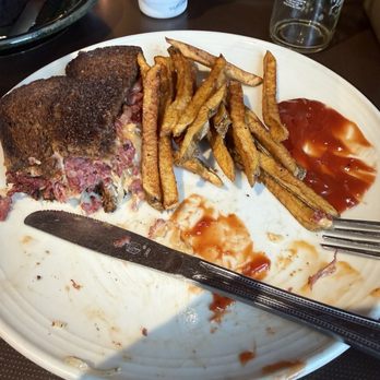 The Watershed Cafe - Remains of a very tasty Reuben! - Comfort Food Near Me - Osceola, Wisconsin