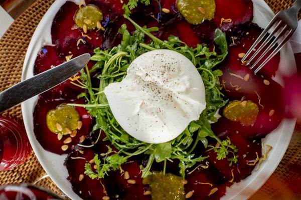 Le Rouge Restaurant & Après-Ski by null