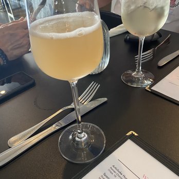 Tres Muchachos - Strawberry mimosa and sangria - Breakfast & Brunch Near Me - Costa Mesa, California Tres Muchachos - Strawberry mimosa and sangria - Breakfast & Brunch Near Me - Costa Mesa, California