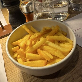 Du Pont - Fries are delicious - Swiss Food Near Me - Zermatt, VS