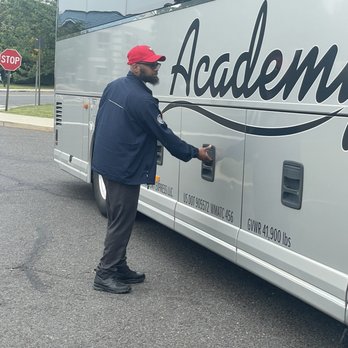Go Buses - Extremely unprofessional and rude bus driver - Buses Near Me - New York, New York Go Buses - Extremely unprofessional and rude bus driver - Buses Near Me - New York, New York
