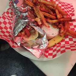 Don Leon's