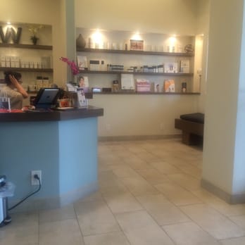Dev Wali, MD Plastic Surgery-Medspa - Gorgeous office. - Cosmetic Surgeons Near Me - Claremont, California