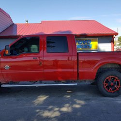 Tyrrell Tires - 2016 Ford F250 with Rockstar III wheels and red inserts.