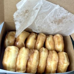 Nelson's Donuts