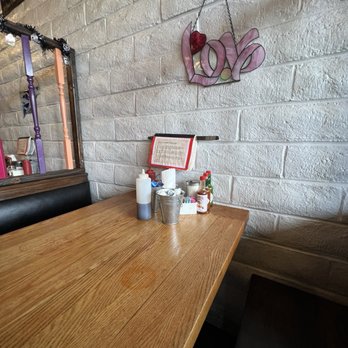 Lambert House Cafe - Inside - Breakfast & Brunch Near Me - Yuba City, California Lambert House Cafe - Inside - Breakfast & Brunch Near Me - Yuba City, California