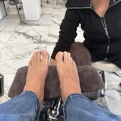 Envy Nails - Pedicure