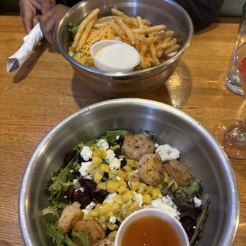 Shady Grove - Pittsburgh Salad & Summer Salad - American Near Me - Pittsburgh, Pennsylvania