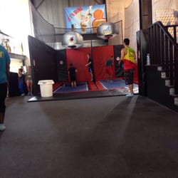 Trampoline Park - Trampoline basket!!