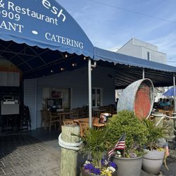 Shore Fresh Seafood Market & Restaurant - Front of store