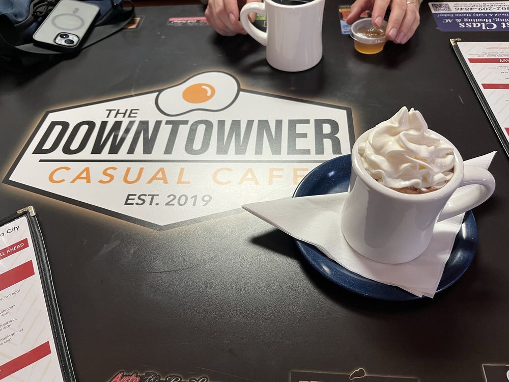 The Downtowner Casual Cafe