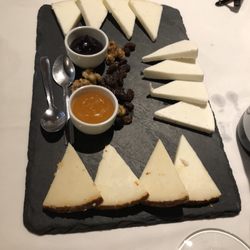 Casa del Vino La Baranda - Cheese board