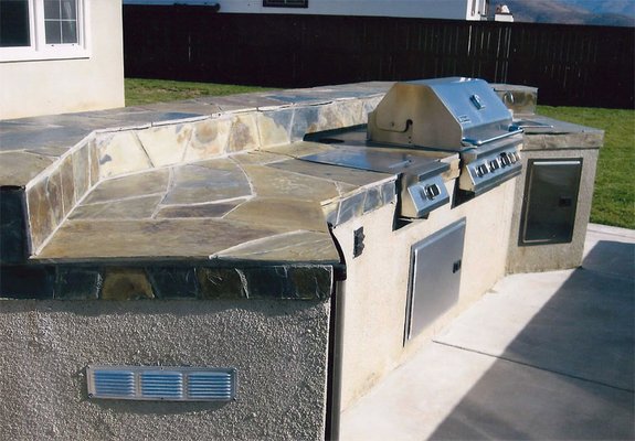 Grills/ fire pits/ chimneys - Grills/ fire pits/ chimneys