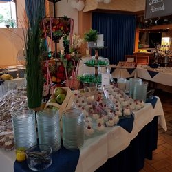 Lauenbrücker Hof - Der Desserthimmel - verschiedenste Desserts in kleinen Förmchen