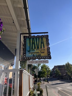 Java On Fourth by null