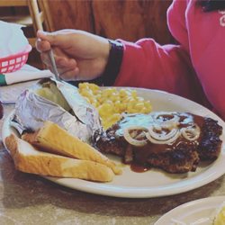 Amigos Steakhouse