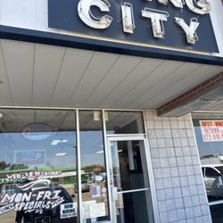 Wing City - Entrance!