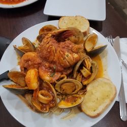 RiverView Winery - Seafood fra Diablo