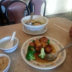 Wong's Garden - General tso chicken (lacked flavor) and wonton soup in the back