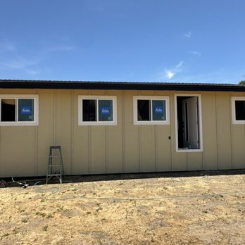 Gentry Construction - 10ft hardi siding and 3in slats every 2ft for a more modern farmhouse look - Roofing Near Me