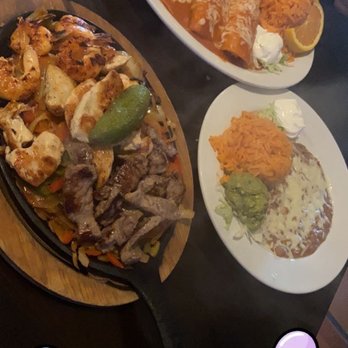 Los Compadres - Mixed Fajitas!! - Mexican Near Me - Long Beach, California Los Compadres - Mixed Fajitas!! - Mexican Near Me - Long Beach, California