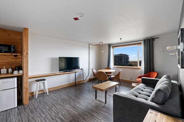 Adrift Hotel by null
