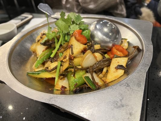 Xin Jiang Restaurant/Halal西域食府.清真 by null