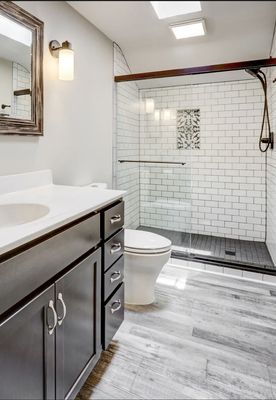 Yours Truly Contracting Group Logo