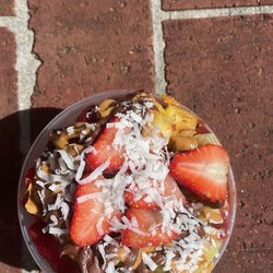 Tropic Bowls Cafe - Hurricane Bowl