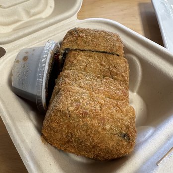 Da Kitchen Maui - deep fried spam musubi - Hawaiian Near Me - Kihei, Hawaii