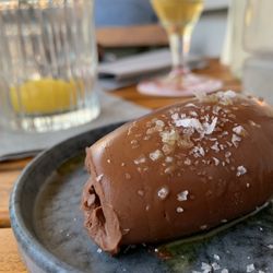 Alex + Pinard - Chocolate ganache